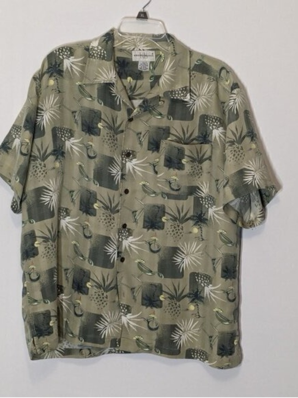 ✨Men's Olive Green Tropical Print Short Sleeve Button-Down Shirt